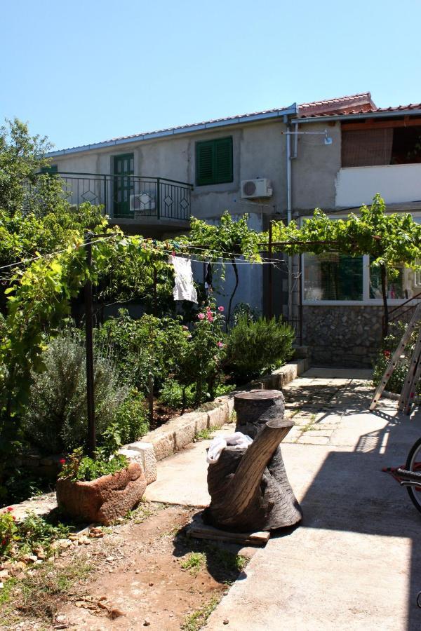 Apartments By The Sea Sucuraj, Hvar - 6732 Apartman *