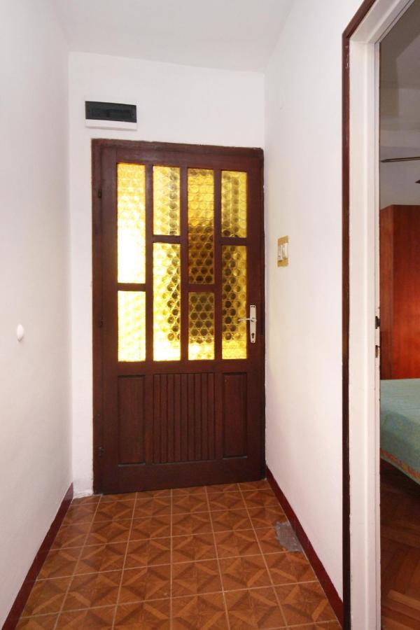 Apartments By The Sea Sucuraj, Hvar - 6732 Apartman