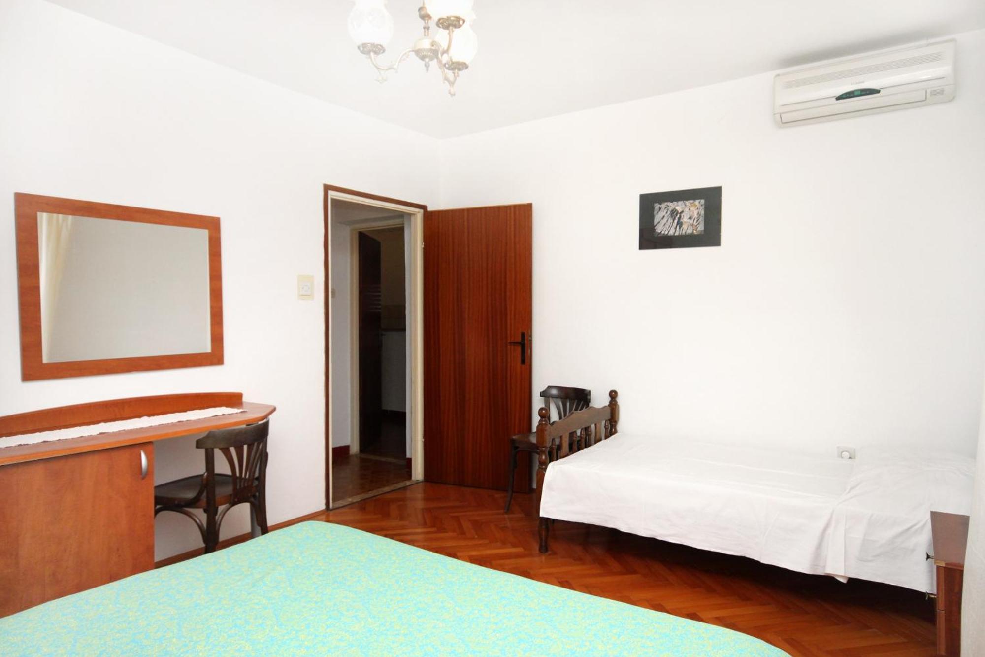 Apartman Apartments By The Sea Sucuraj, Hvar - 6732 Sucuraj